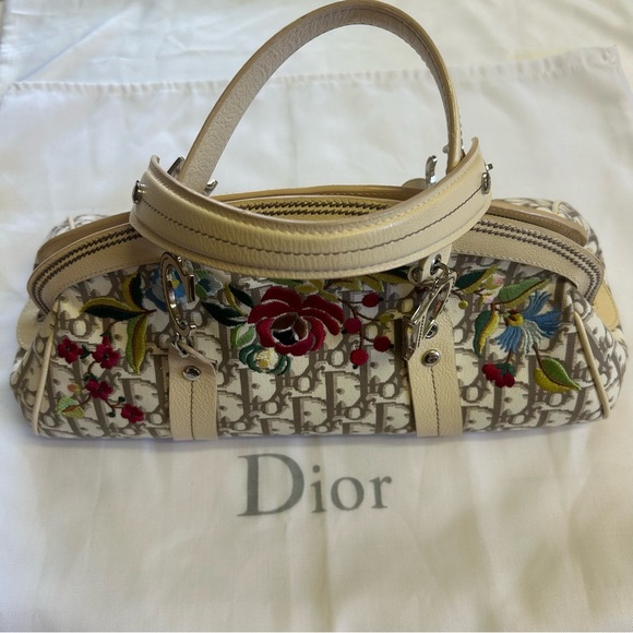 Christian Dior Embroidered Floral Trotter Canvas Handbag - Picture 3 of 16
